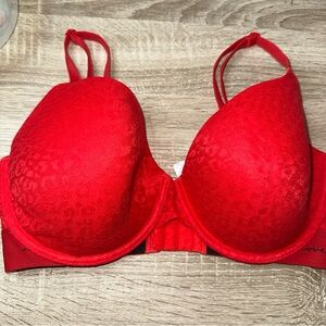 Pink By Victoria’s Secret T-Shirt, Lightly Line Bra Size 34DDD Red Leopard Print